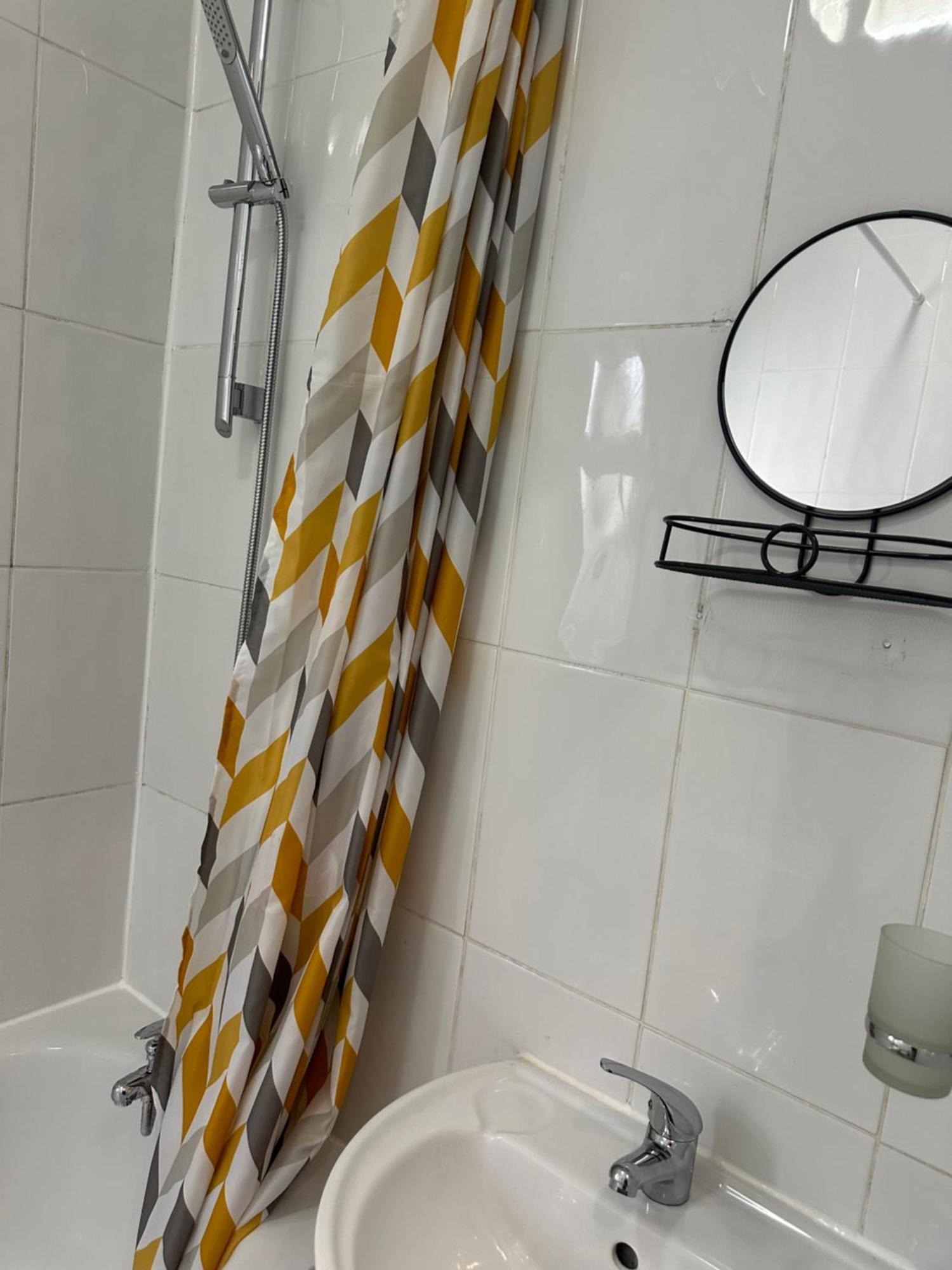 Amazing Ground Floor One Bedroom Apartment Forest Road London Exterior foto